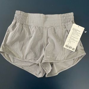 lululemon athletica hotty hot HR short sz 4 NWT
